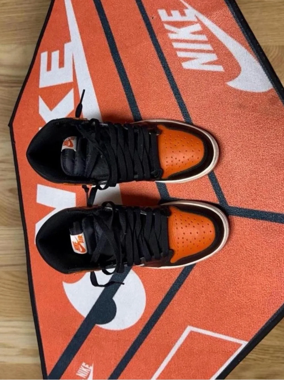 Nike Men’s High-Top Sneakers - Nike Air Jordan 1 Shattered Backboard - Mens 8